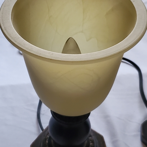 Lamp each 35 or 2 for 75 - Picture 3 of 3